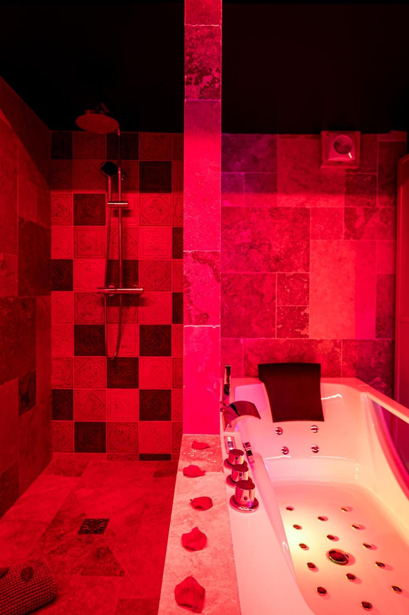 Loveroom Sauna, Balneo, Parking Prive Dans Le Centre De Honfleur Kamer foto