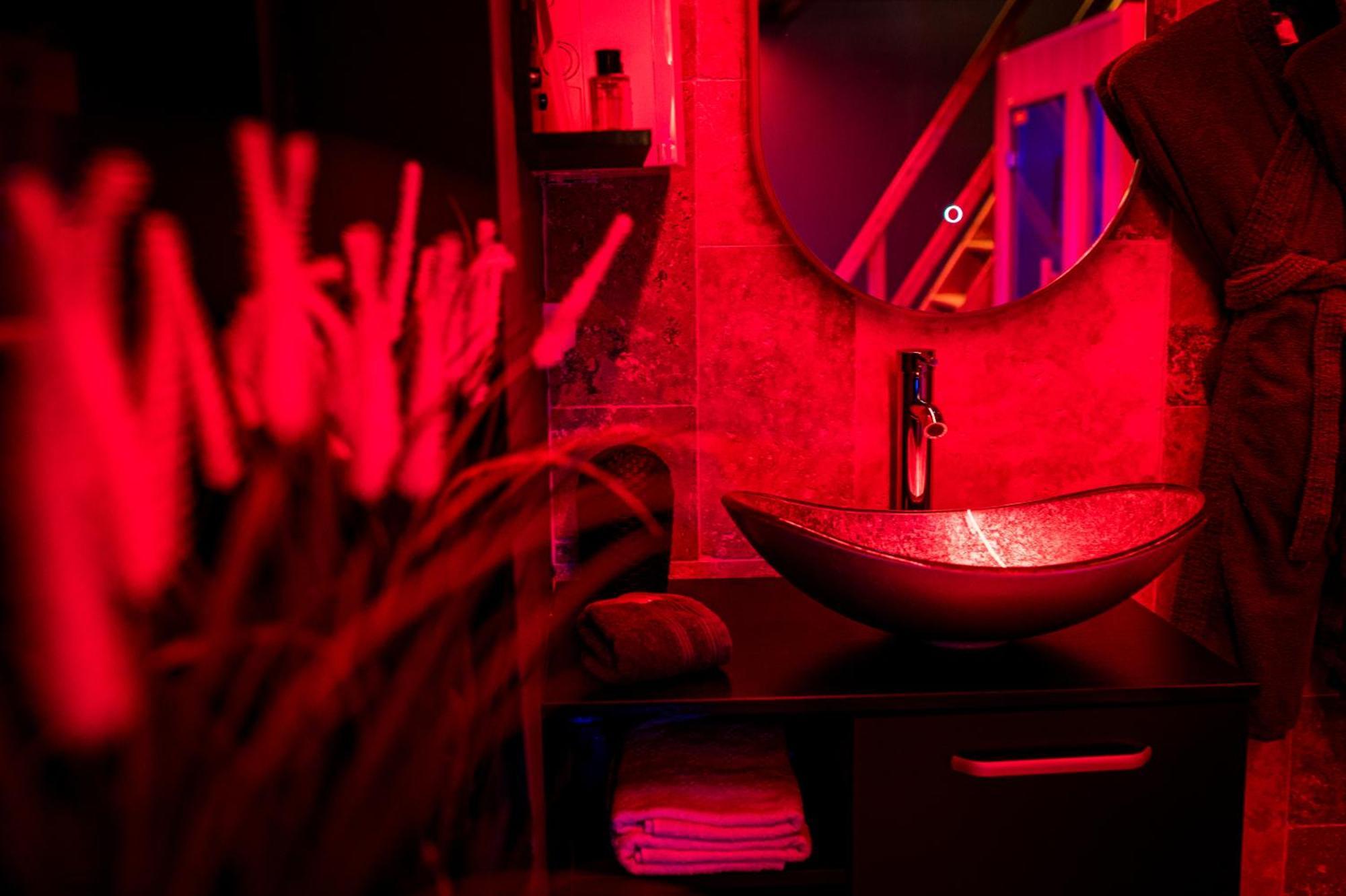 Loveroom Sauna, Balneo, Parking Prive Dans Le Centre De Honfleur Kamer foto