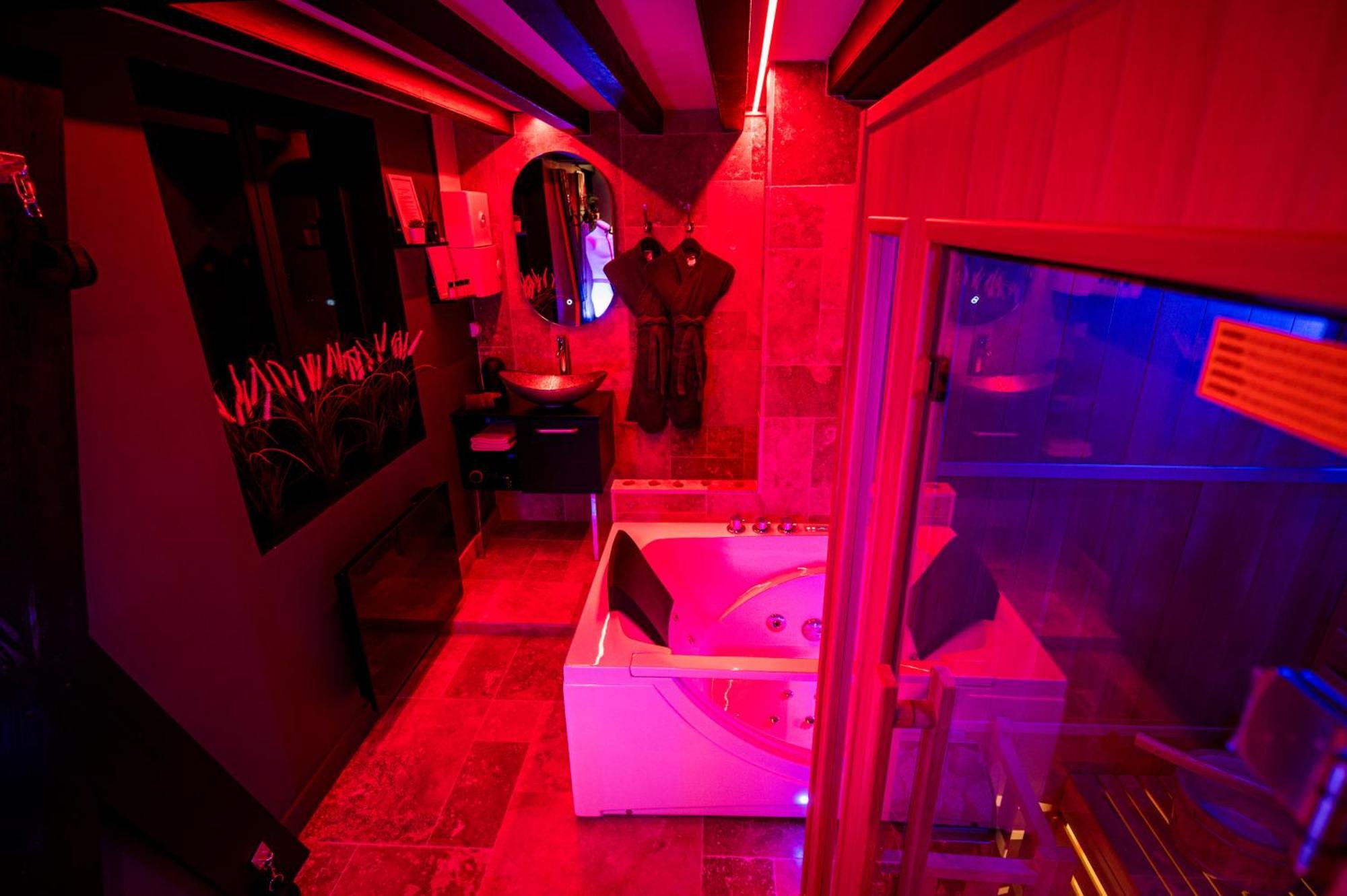 Loveroom Sauna, Balneo, Parking Prive Dans Le Centre De Honfleur Kamer foto