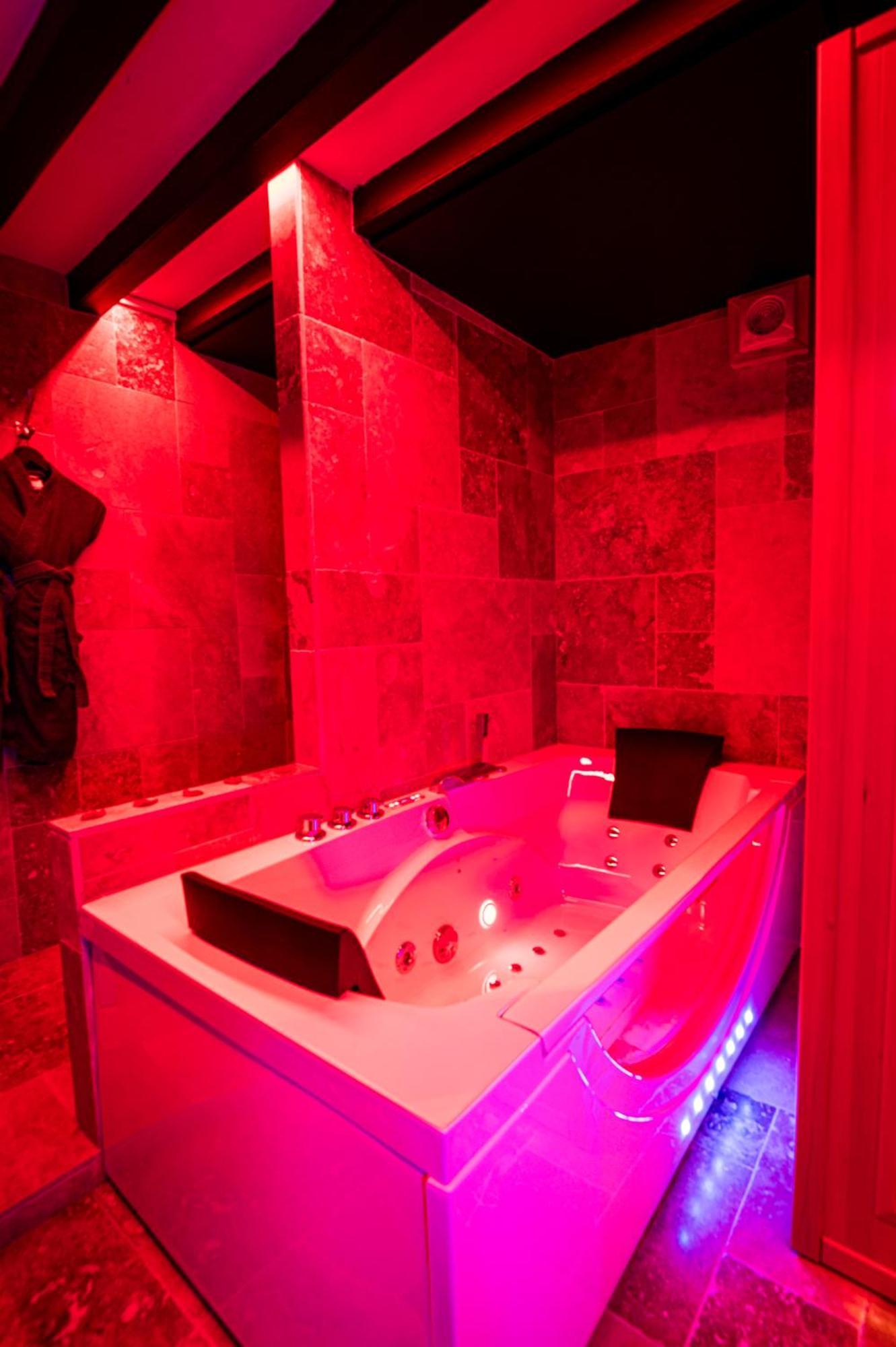 Loveroom Sauna, Balneo, Parking Prive Dans Le Centre De Honfleur Kamer foto